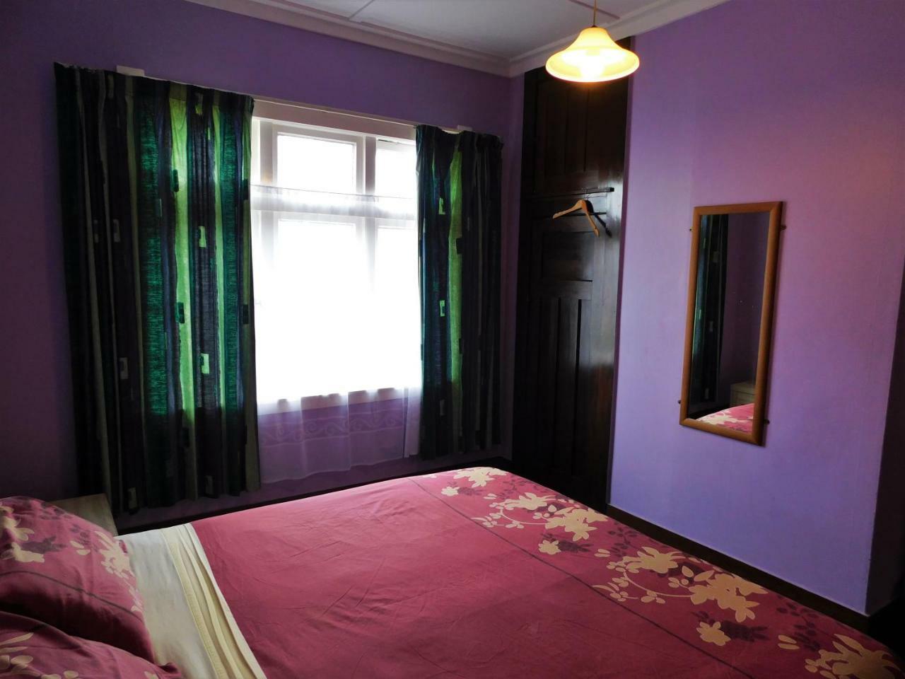 Hostel Central Backpackers *